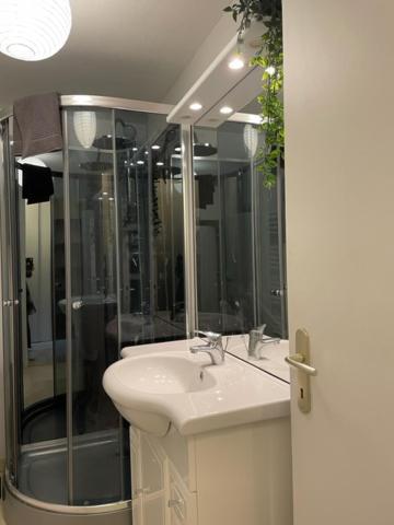 Appartement Cosy Hyper Centre Chateauroux Exterior photo